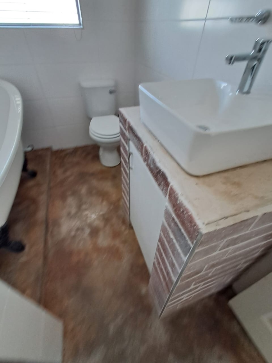 2 Bedroom Property for Sale in Britannia Bay Western Cape